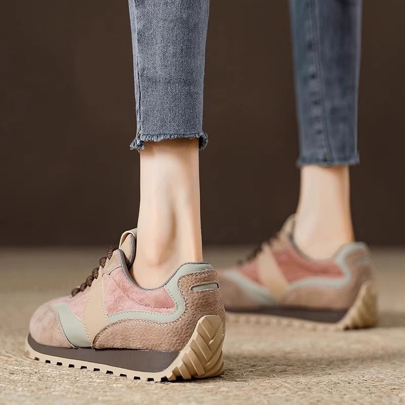 2007 suede leather sneaker for women
