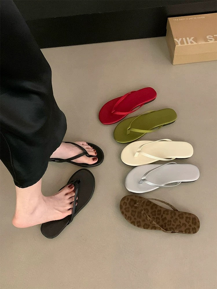 4665 flip flops