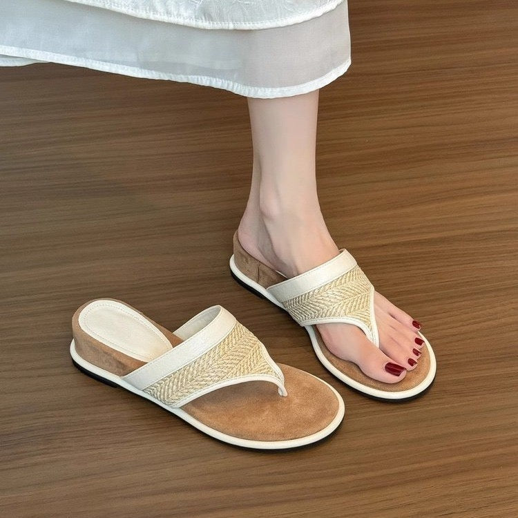 3967 Fashion flip-flops