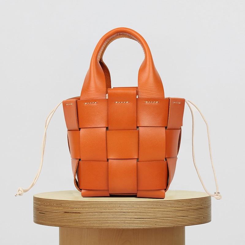 1520 handmade knit crossbody bag