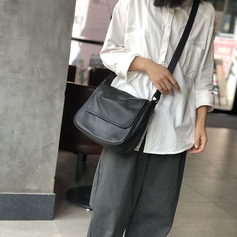 1998 genuine leather flap messenger bag
