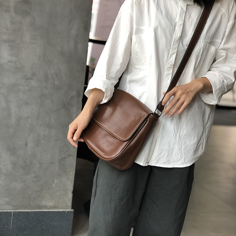 1998 genuine leather flap messenger bag