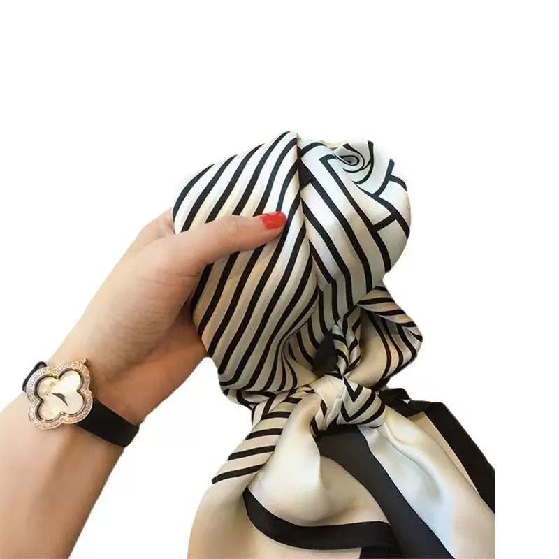 2581 Women's Luxury Square Silk Scarf
