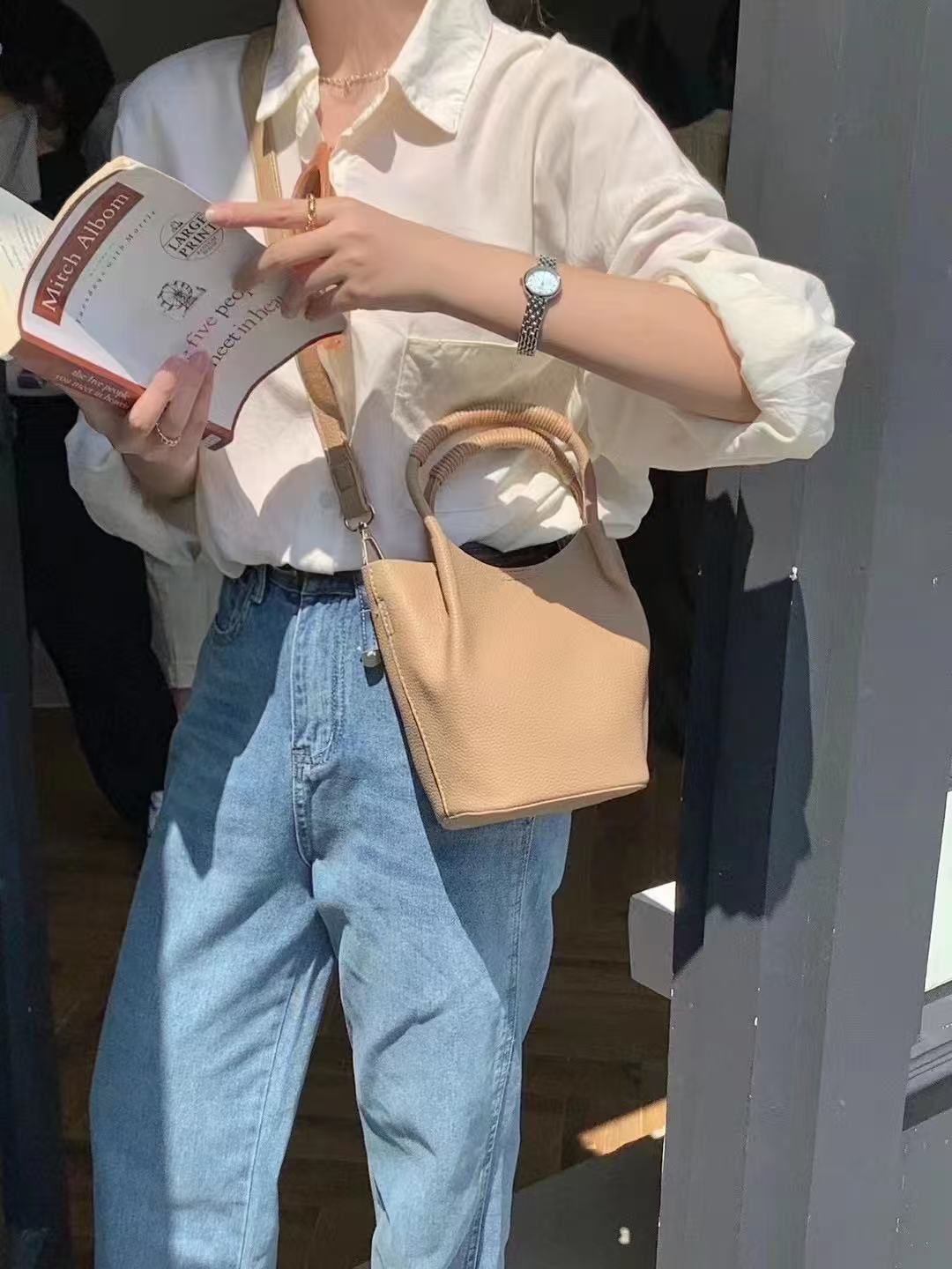 2592 Ladies Fashion Handbag