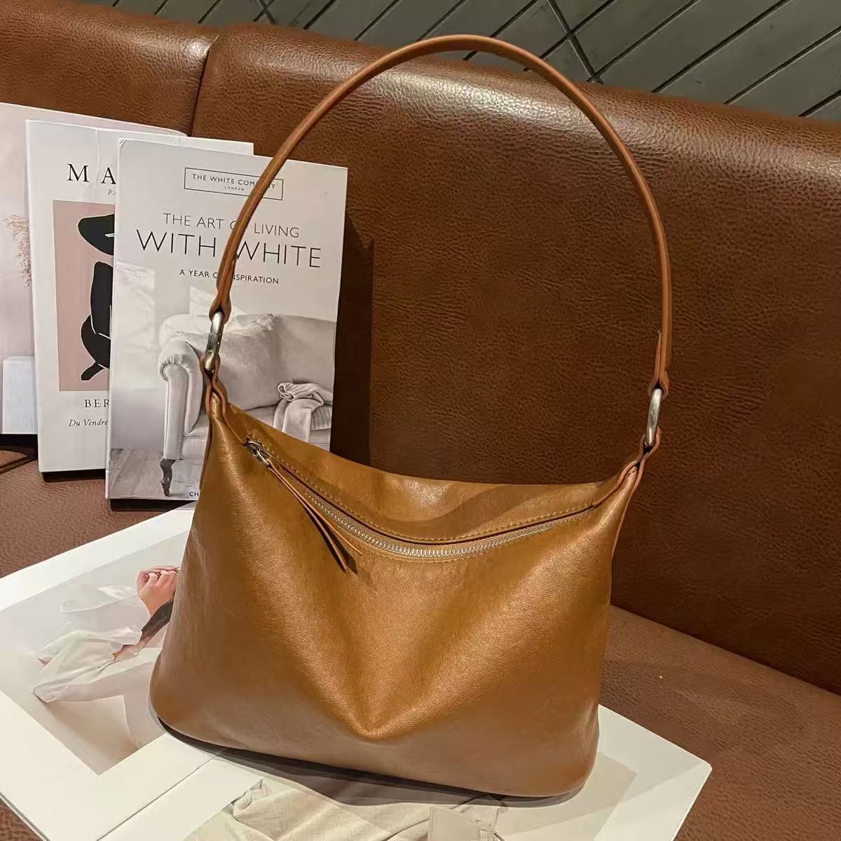 2597 Women's  Leather Banquet Bag