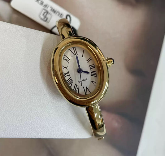 2618 New Gold Bracelet Style Women's Watch