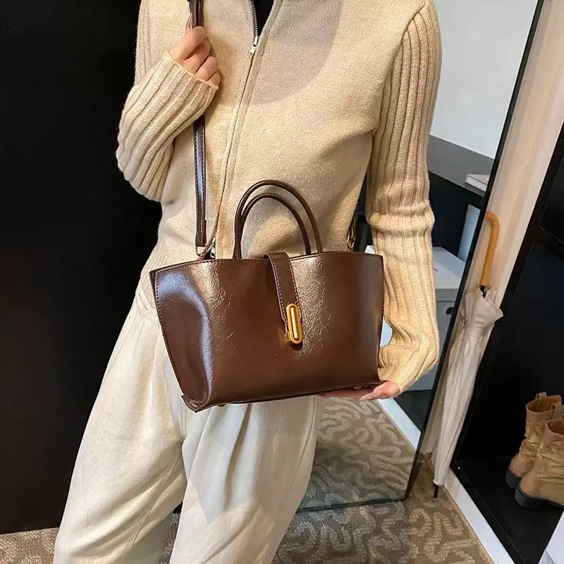 1184 Ladies Large Crossbody Bag