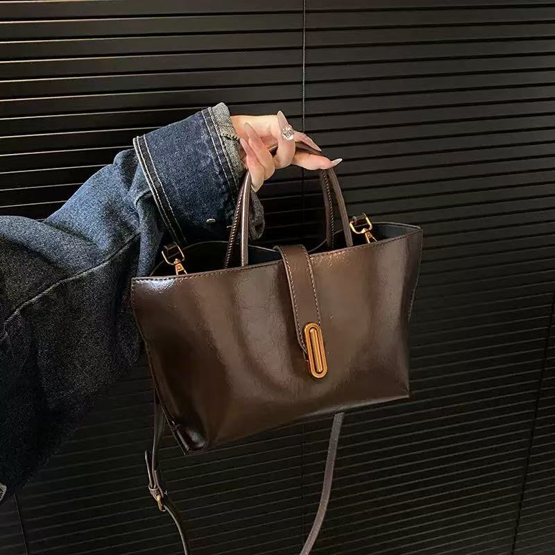 1184 Ladies Large Crossbody Bag