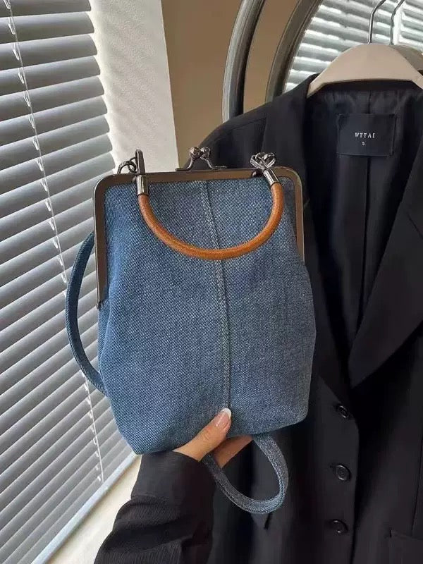 4832New handbag