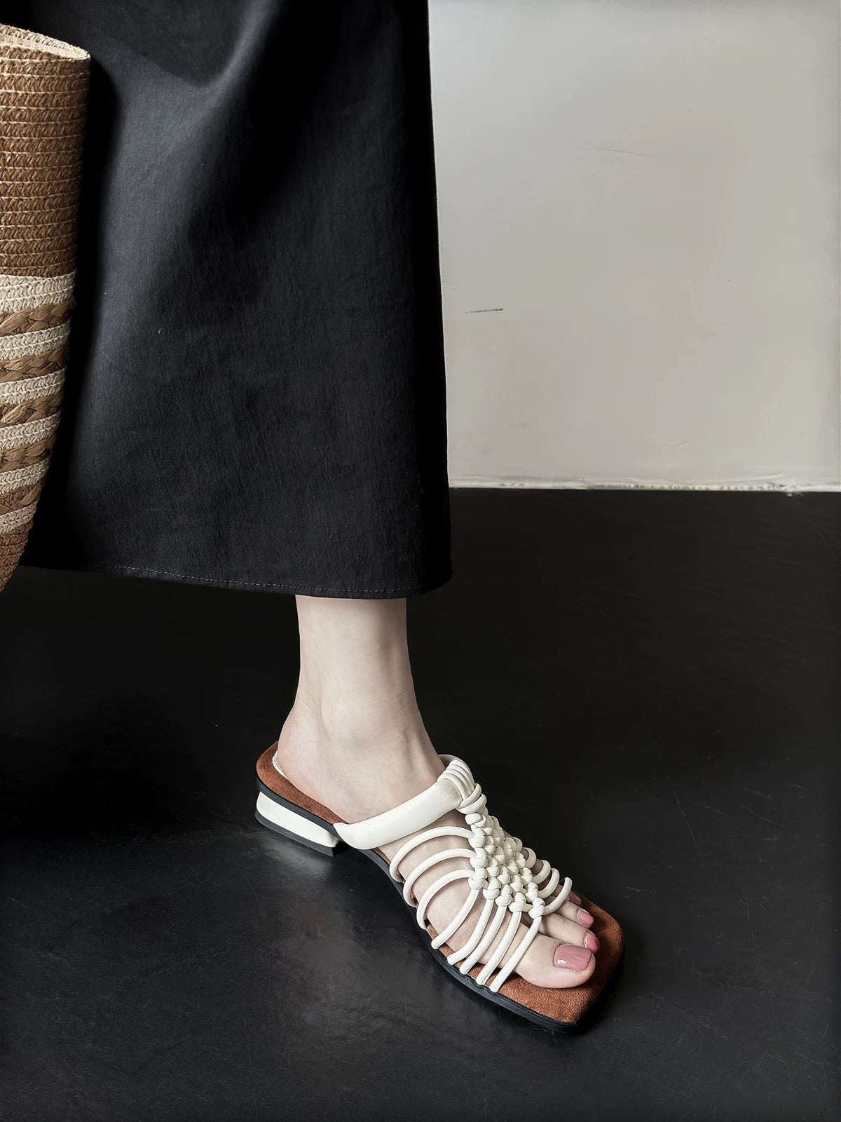 4388 genuine leather fashion slide