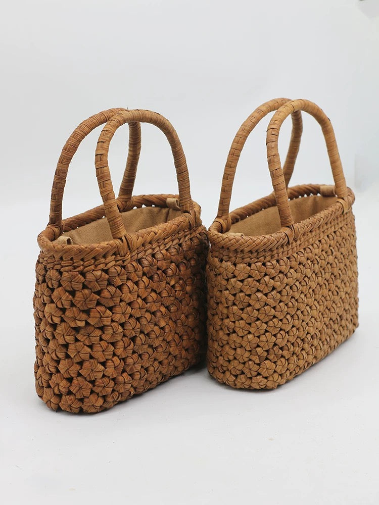 4358 straw chain crossbody bag