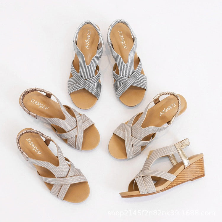 4140 Peep-toe wedge sandals
