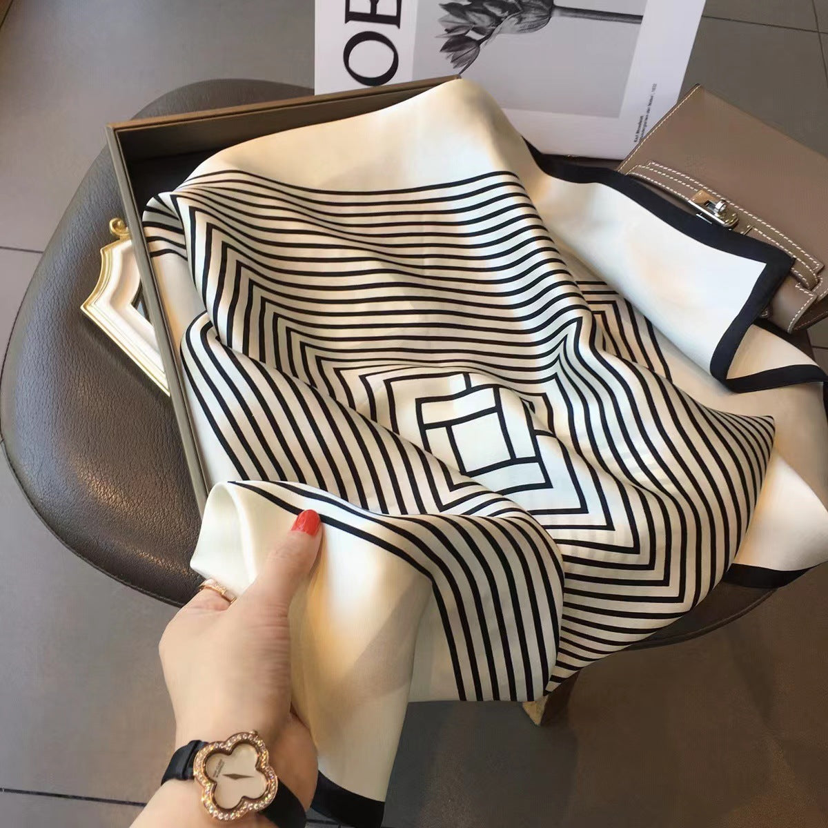 3688Fashion scarf