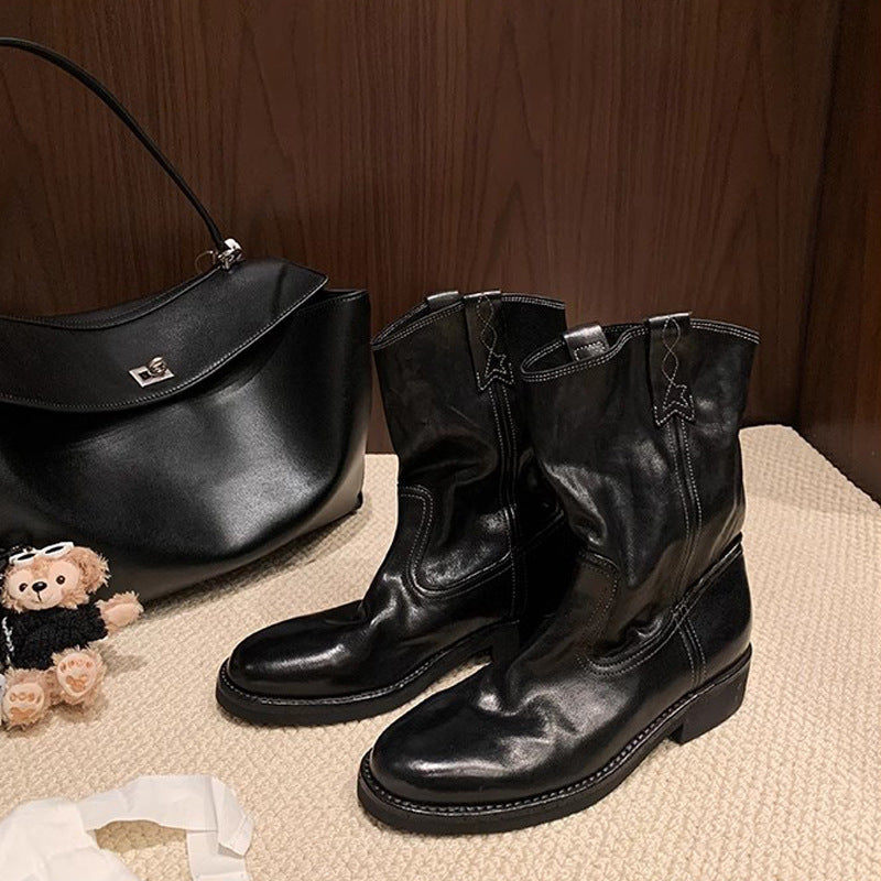 3193Classic booties