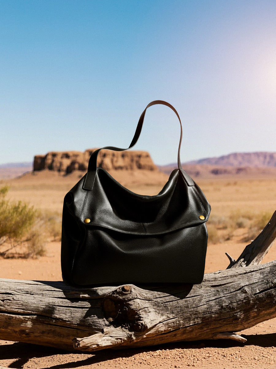M672New handbag