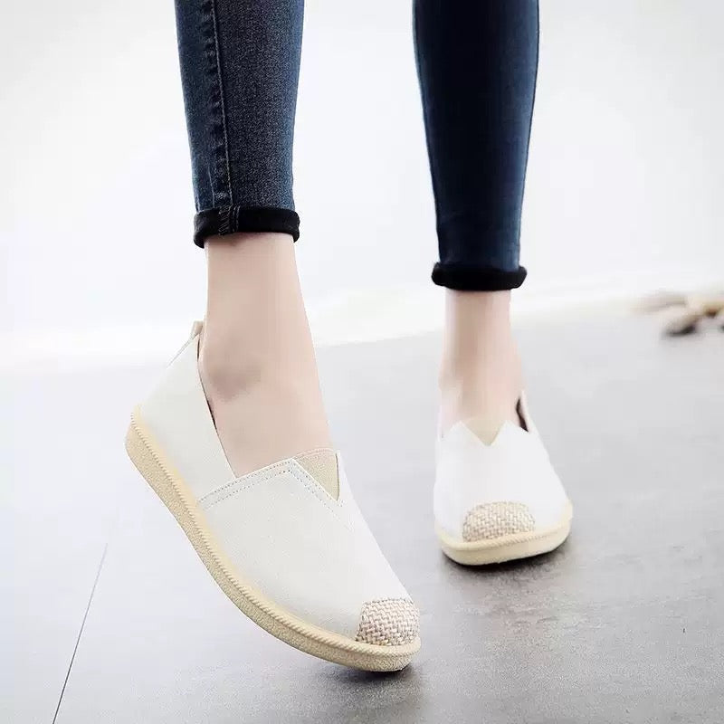 4582New canvas shoes