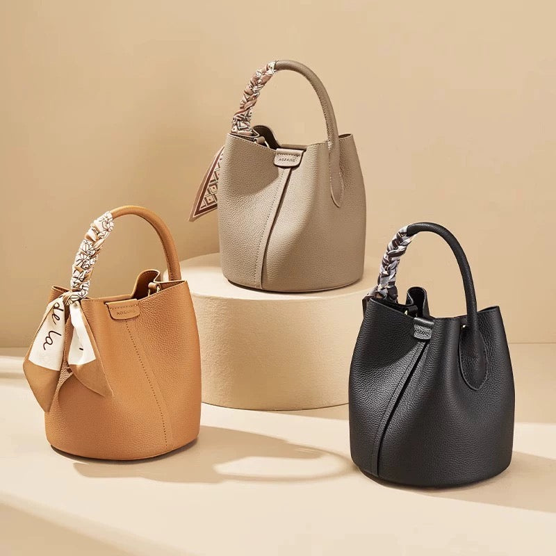 4411 genuine leather bucket bag