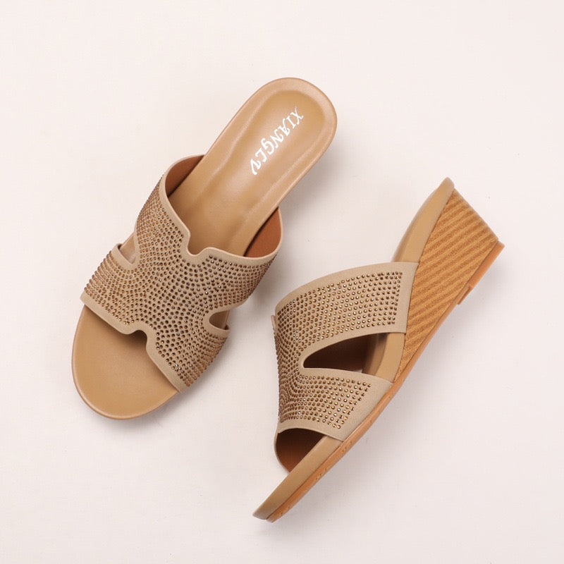 3739 Stylish Slippers for Women