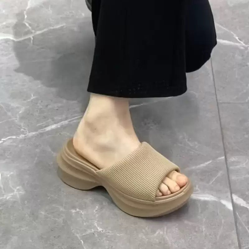 4700Summer slippers