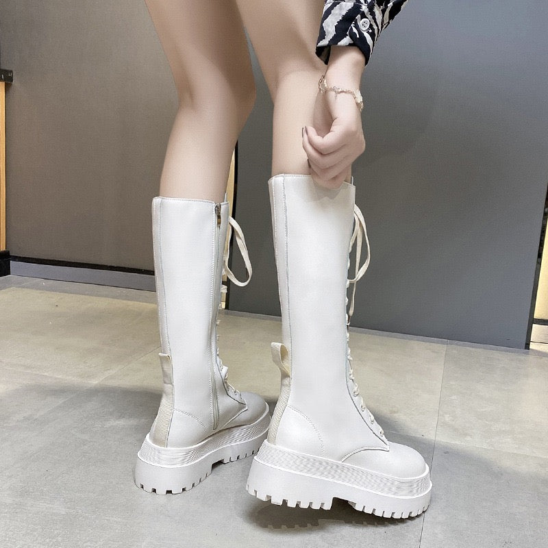 3068 Knee-High Boots