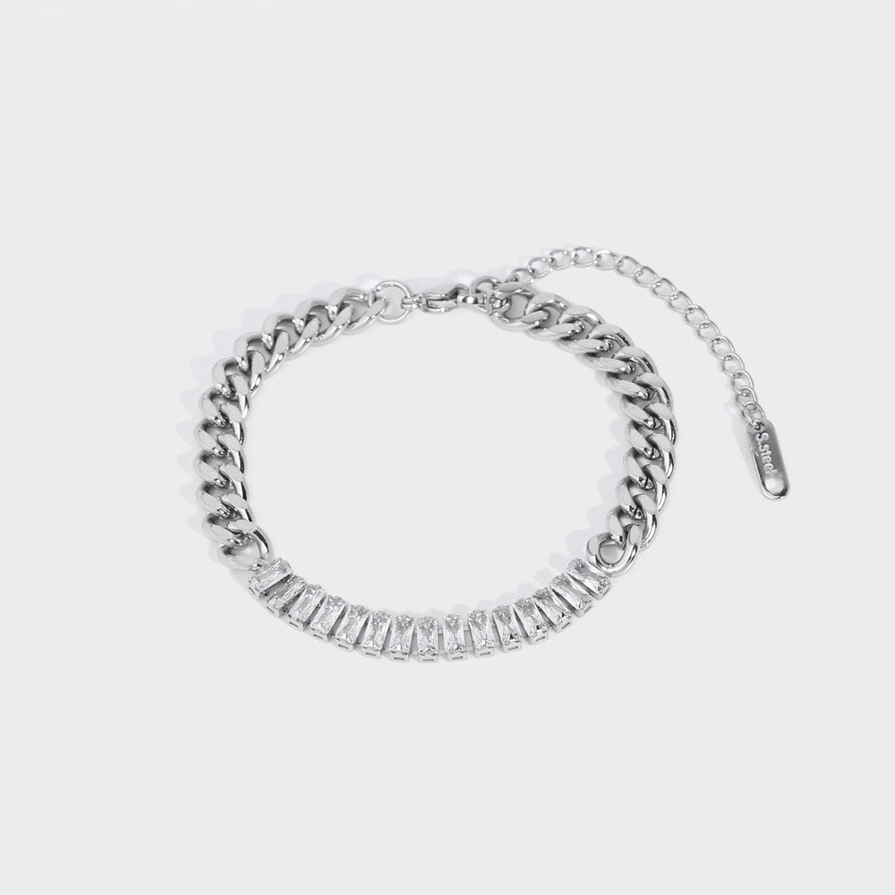 1957  18k gold plated bracelet