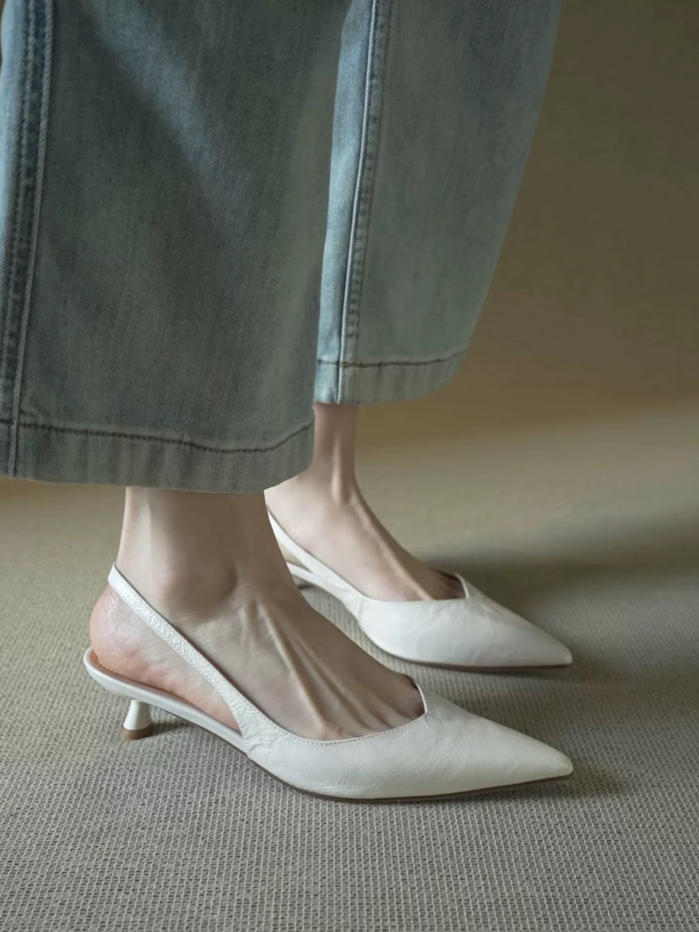 4750 genuine leather pump