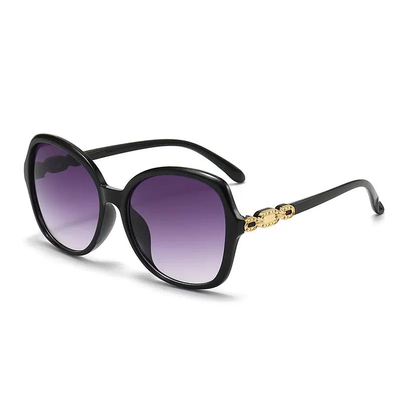 4830Fashionable women's sunglasses