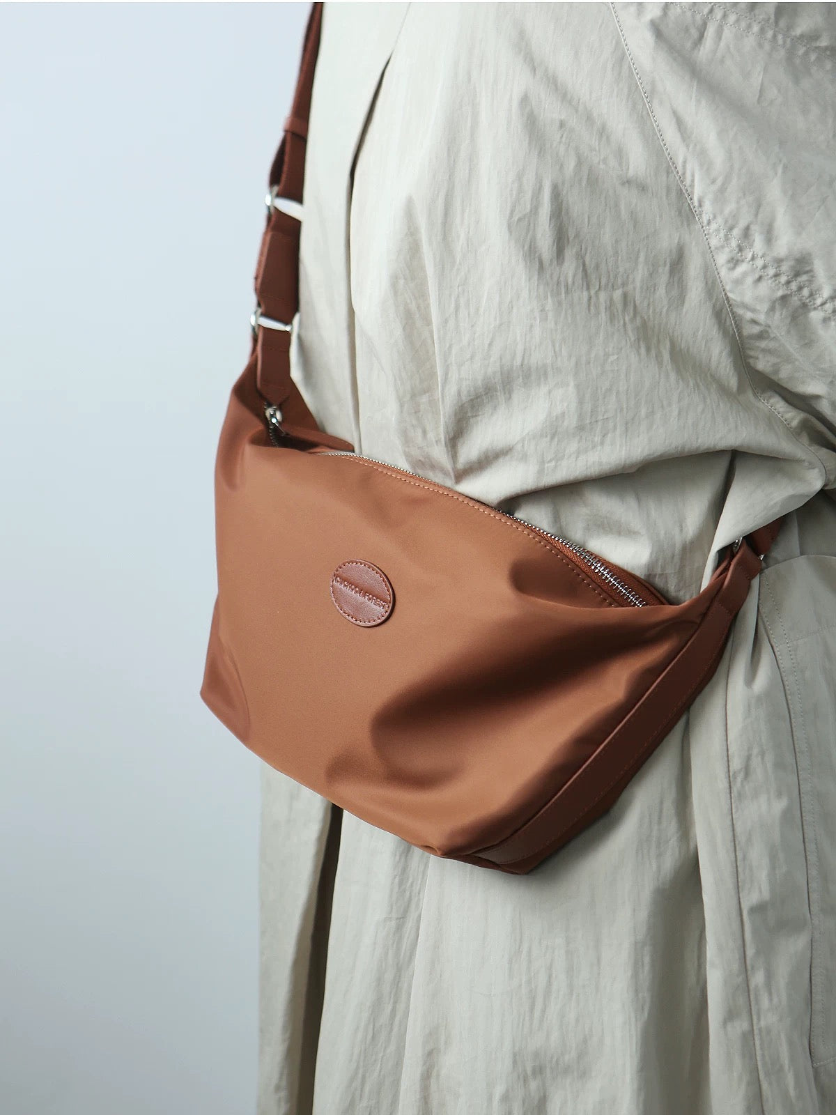 4885 casual crossbody bag