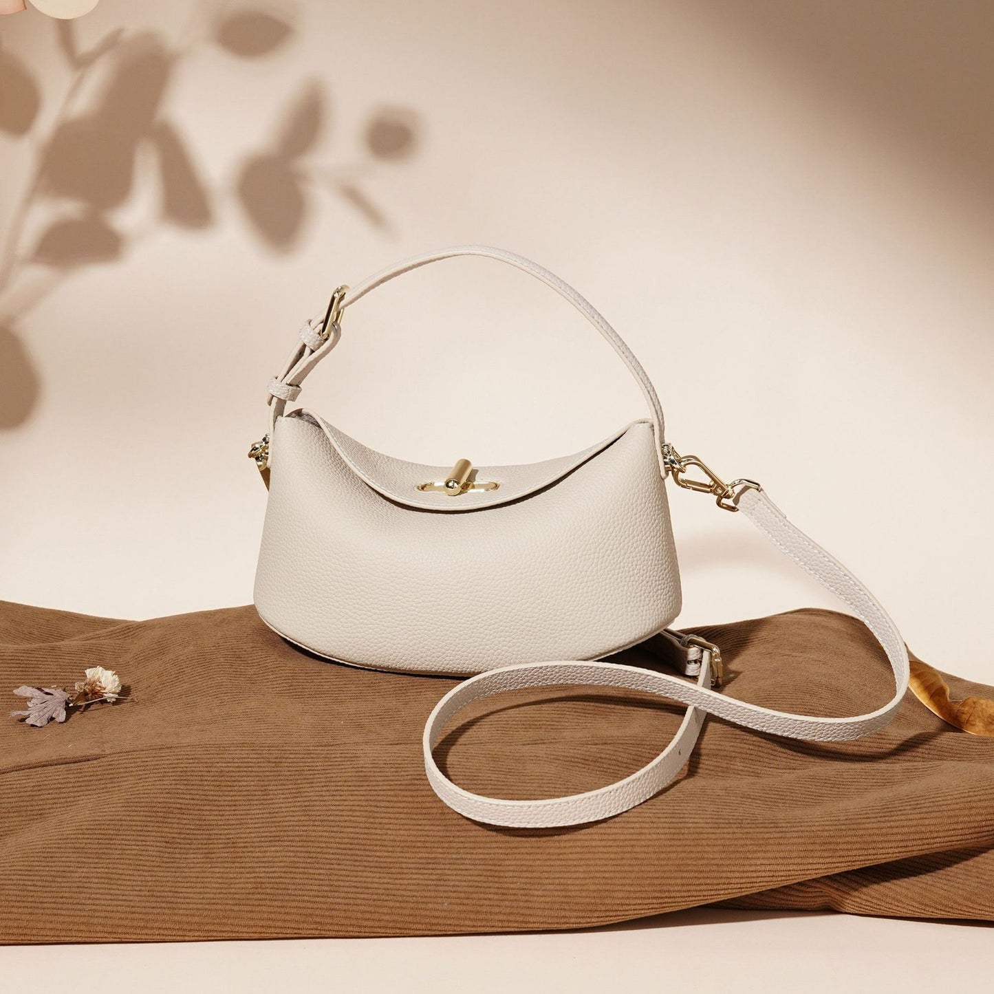 3875 Stylish Crossbody Bag