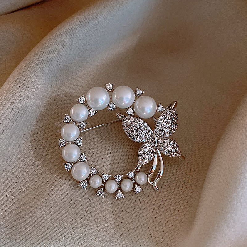 2822Fashion brooch
