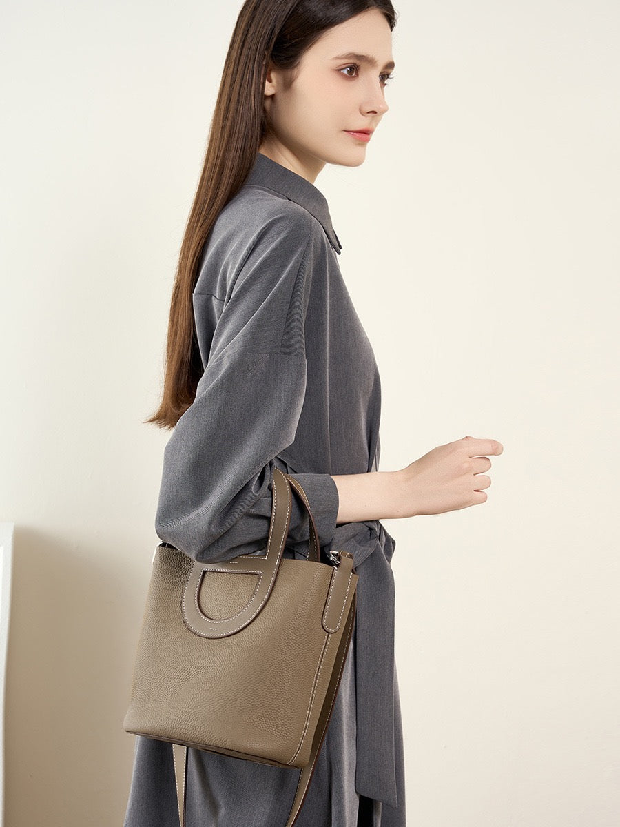 2880  Designer Handbag