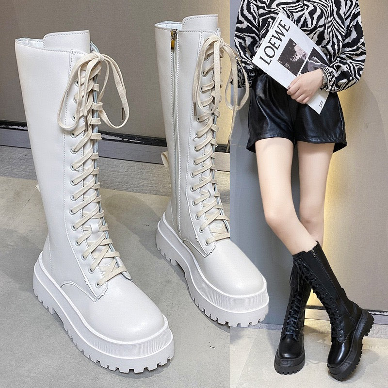 3068 Knee-High Boots