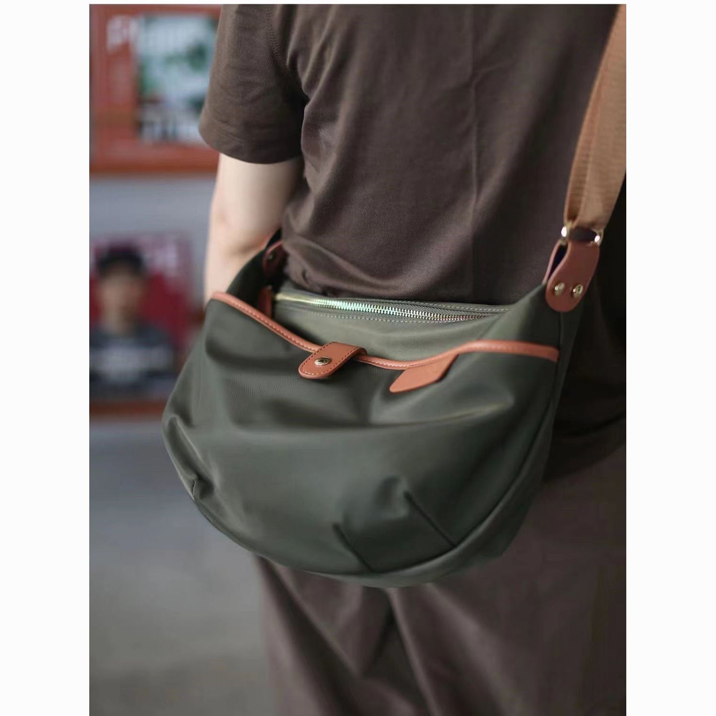 811 canvas waterproof crossbody bag