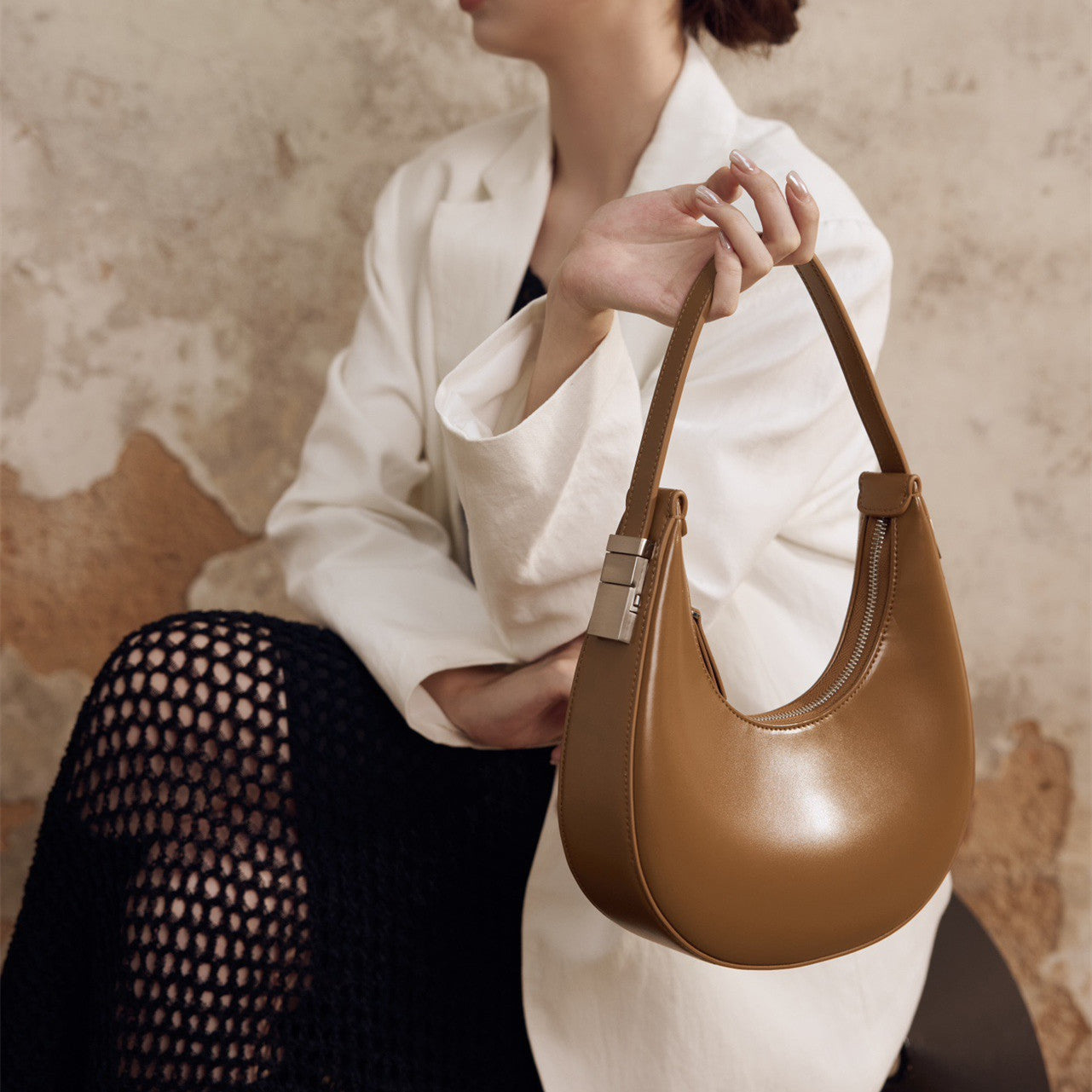 1151 small half moon underarm bag