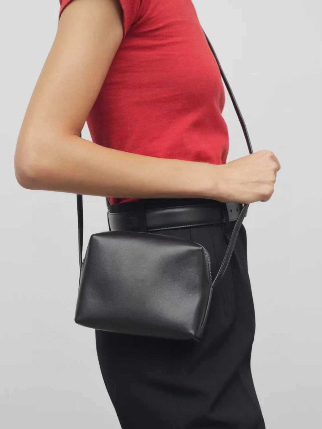 146 small camera crossbody bag
