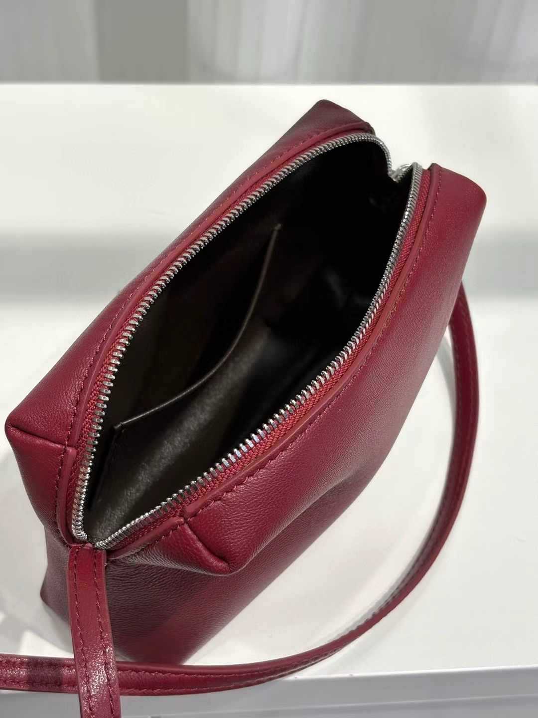 146 small camera crossbody bag