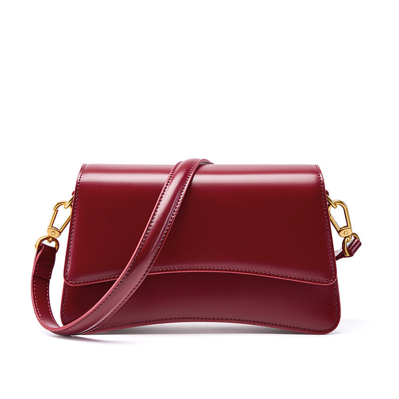 600-1 flap camera crossbody bag