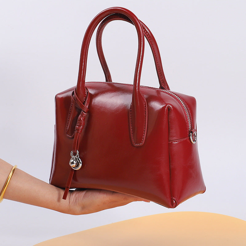 2355 oil wax boston handbag