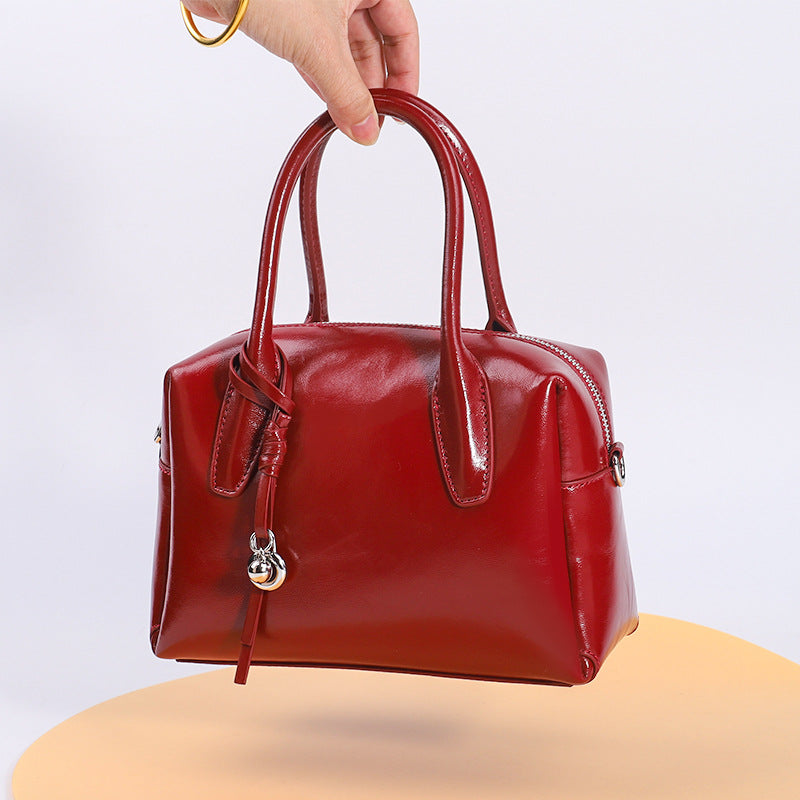 2355 oil wax boston handbag