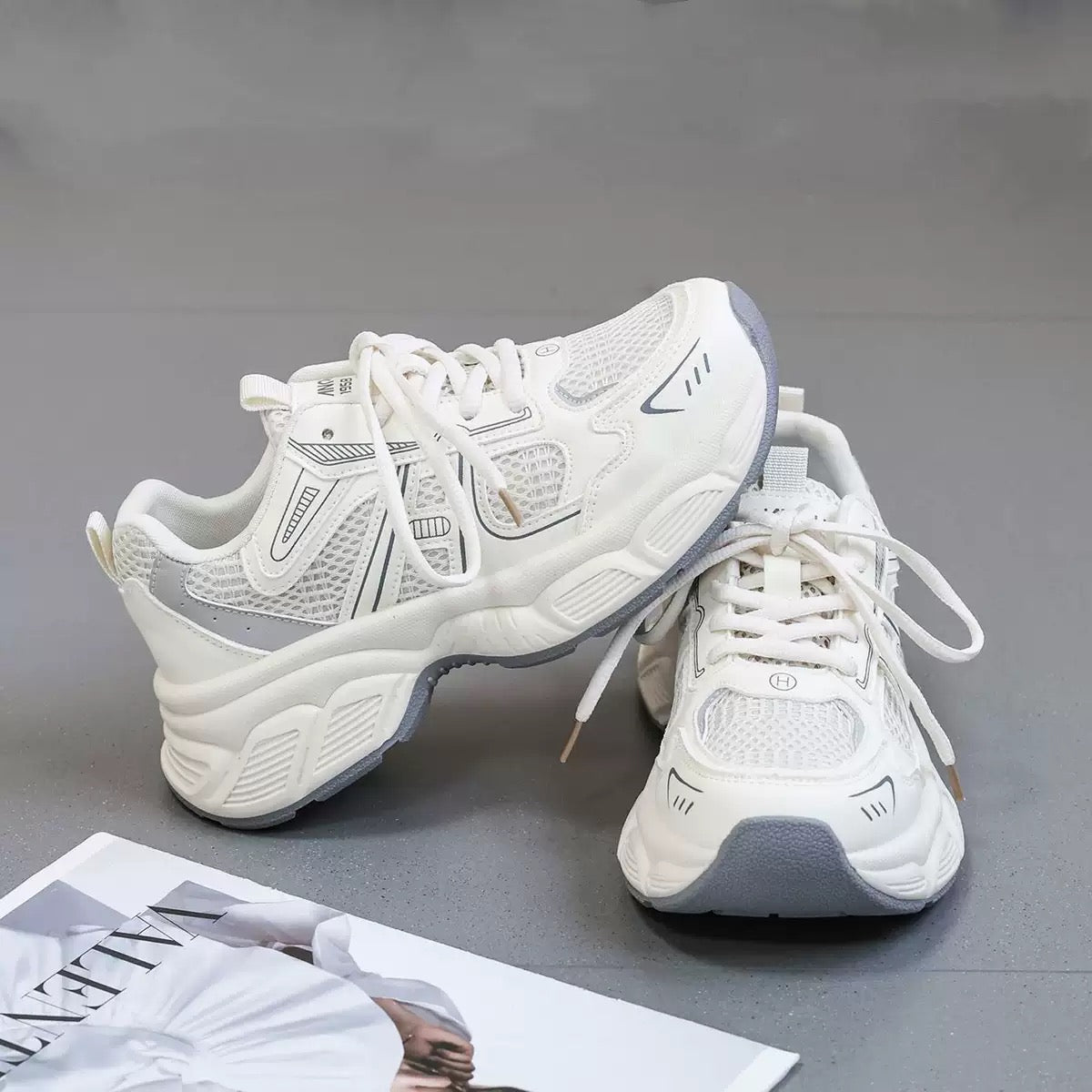0816A women casual sneaker