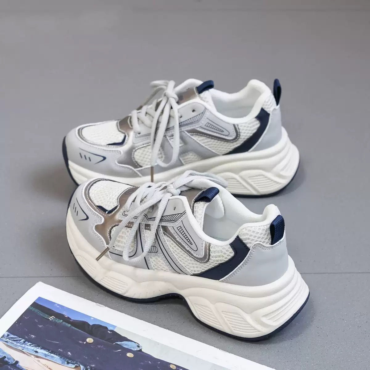 0816A women casual sneaker