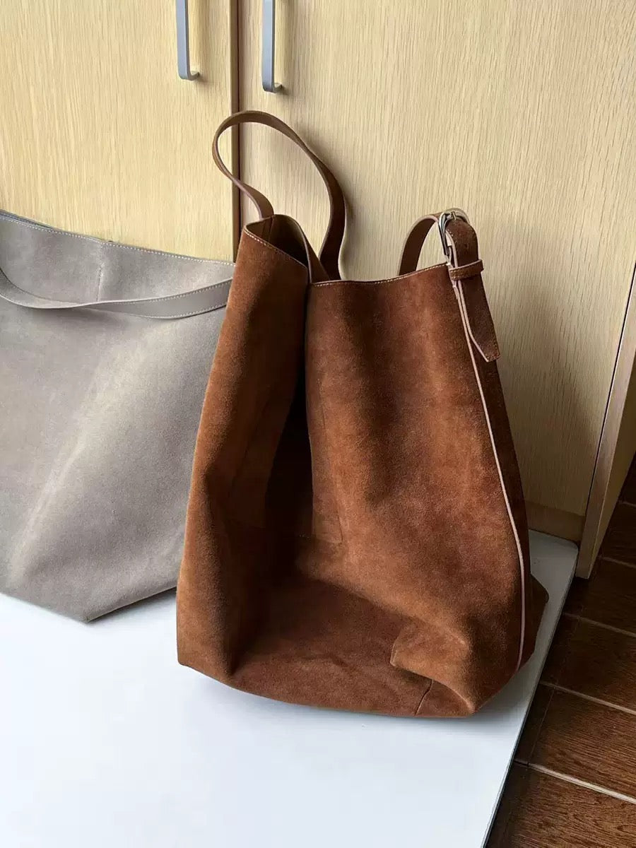 2773 large handbag in suede