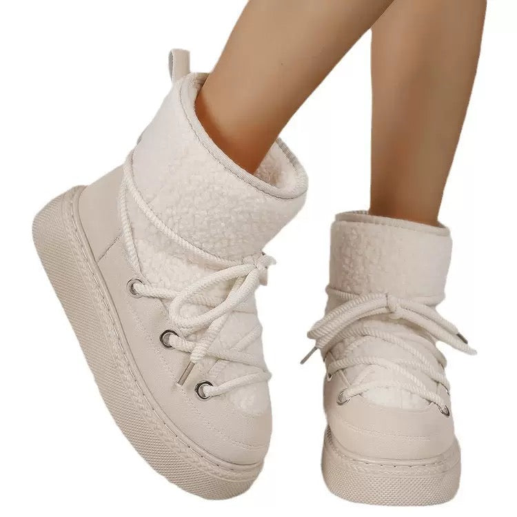 2882 Platform Snow Boots with Criss-Cross Laces