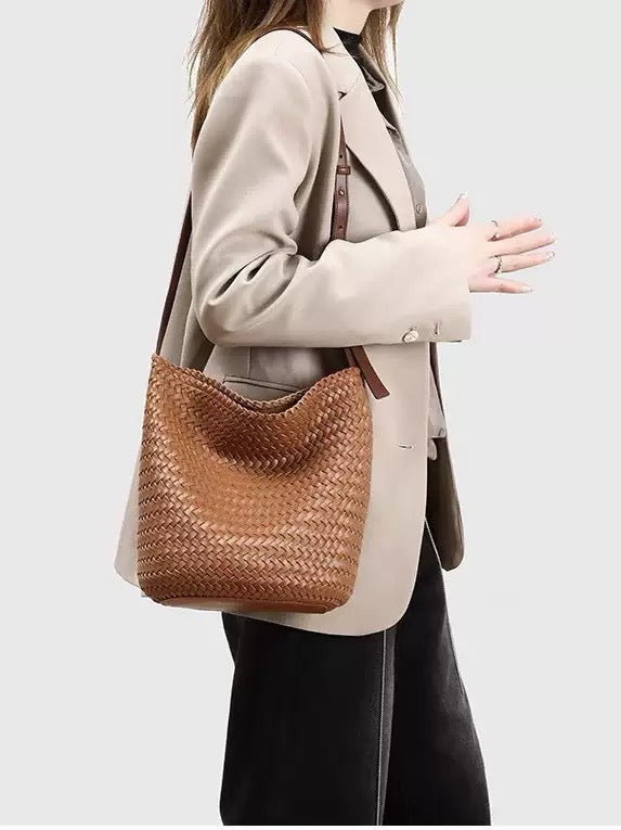 2887 genuine leather woven handbag