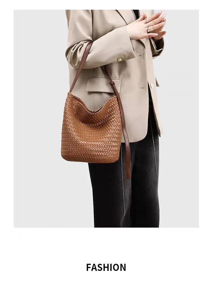 2887 genuine leather woven handbag