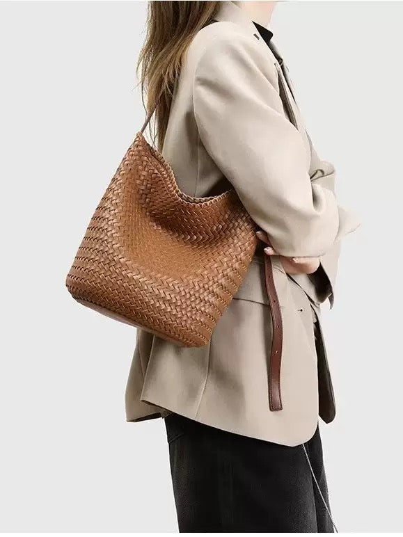 2887 genuine leather woven handbag