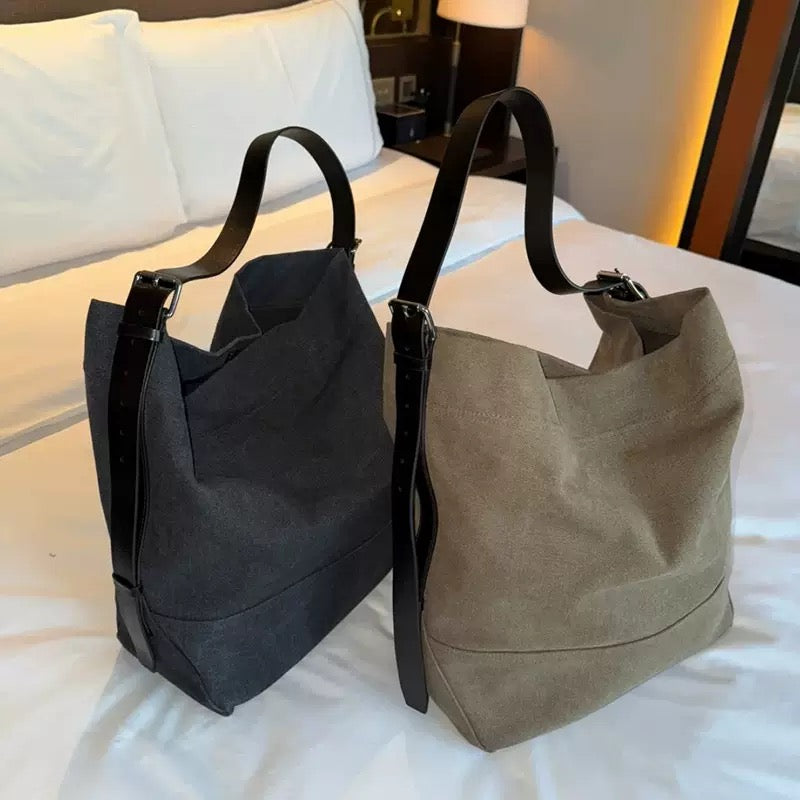2420 canvas large shoulder bag