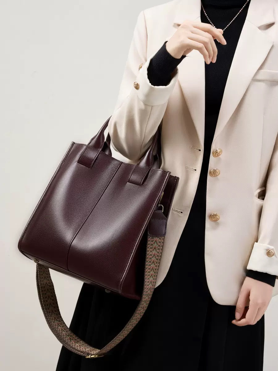 3679 Designer Tote Bag