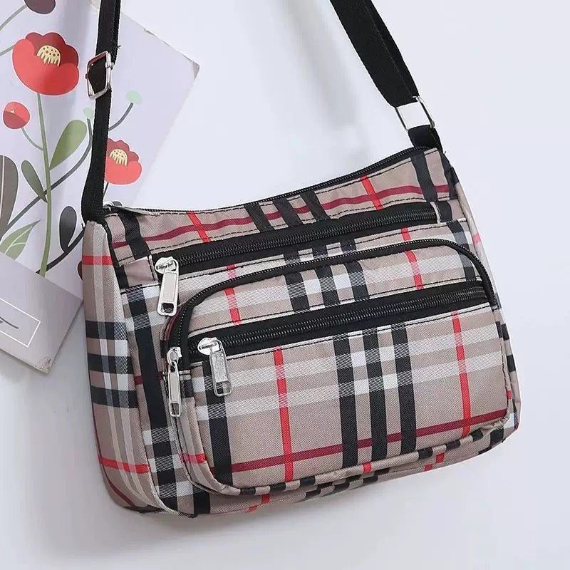 3680 Shoulder Bag