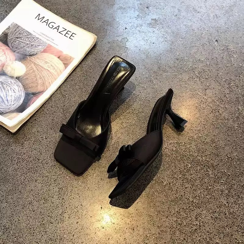 2805 Lovely summer bowtie slides